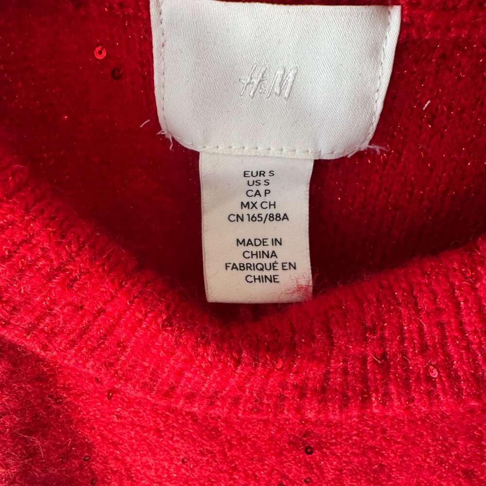 Beautiful Red Sweater - Picture 2 of 4
